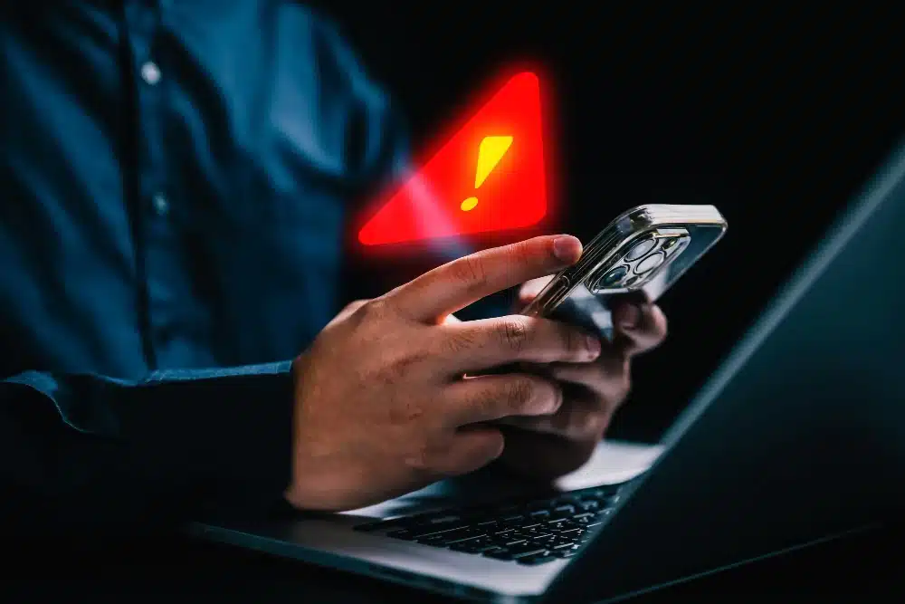 Contestar sí al teléfono puede activar un fraude telefónico si la afirmación se graba sin consentimiento.