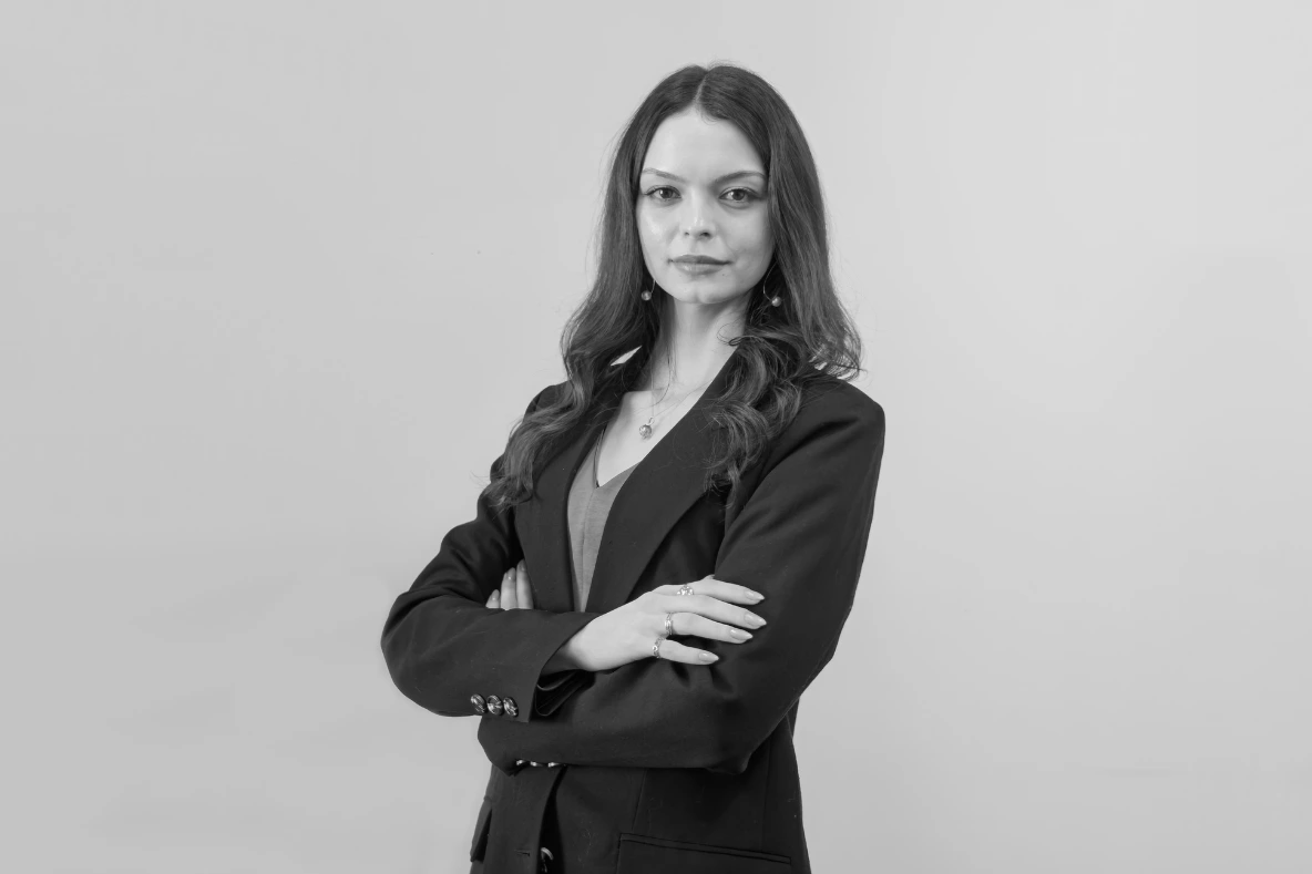 Bianca Rolea, abogada especialista en Derecho Concursal y Mercantil en Asoban Abogados.